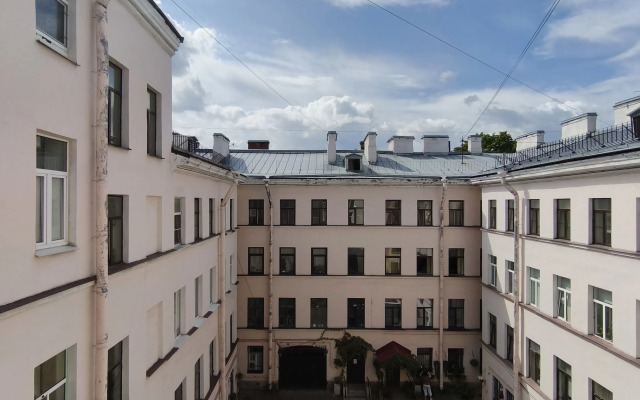 Меблированные комнаты на Столярном