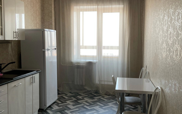 Dvukhkomnatnaya kvartira v tsentre Flat