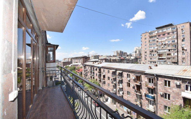 Апартаменты RentInnYerevan 106 Nalbandyan Street