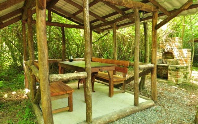 Alaku Hotel