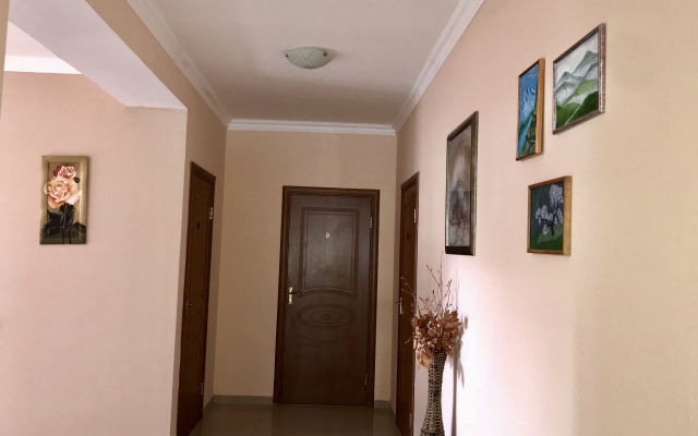 San-Mari Guest House