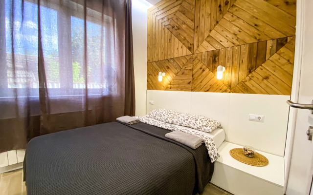 Layf Studiya №2, 17m2, na Tararykova 5 Flat
