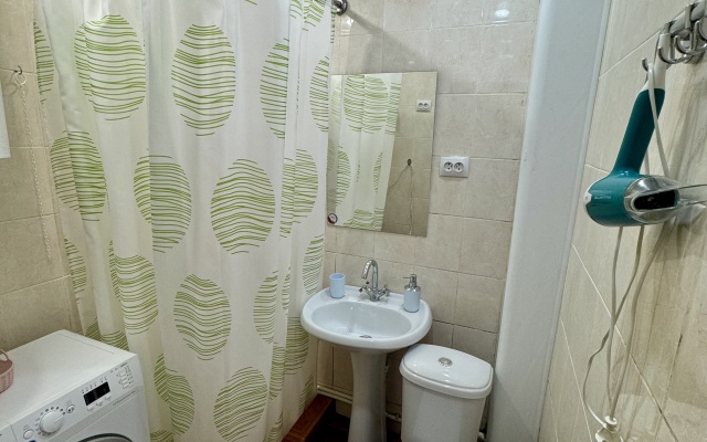 Sukhum-Sinop Flat