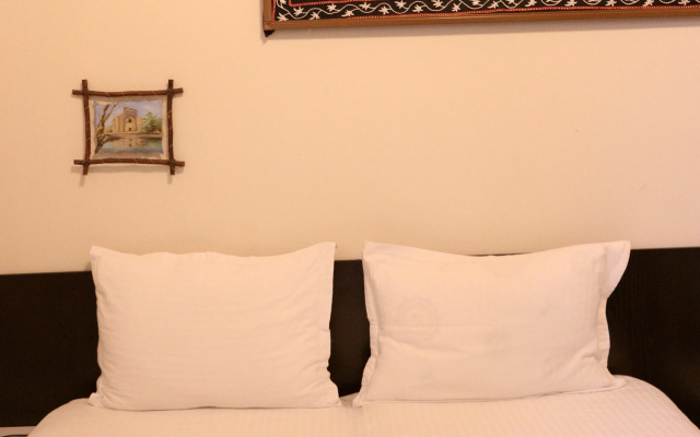 Al Bukhari Hotel Guest house