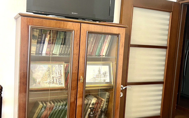 Квартира Комфортная Трехкомнатная в Самом Центре