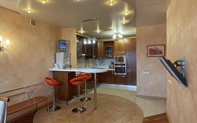 Апартаменты Уютная трёхкомнатная квартира