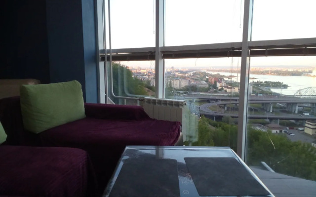 S Vidom na Yenisey i Stolby Apartments