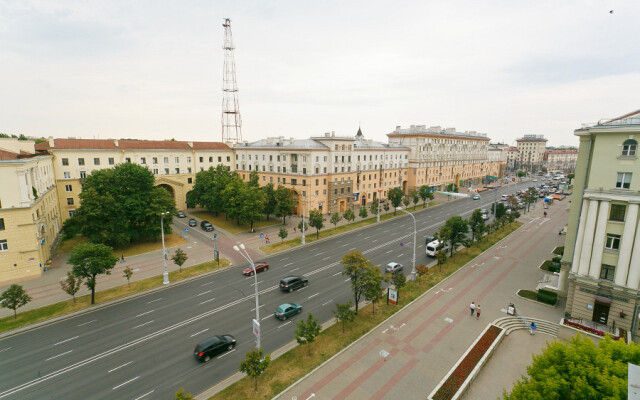3-komn. v centre Minska dlya 7 gostej Apartament