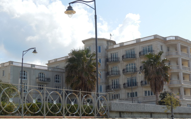 MARECHIARO Hotel