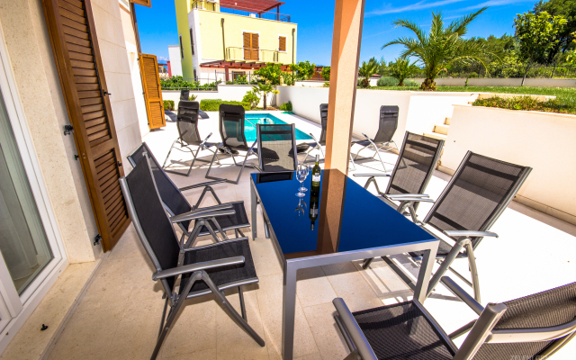 Guvo Villa
