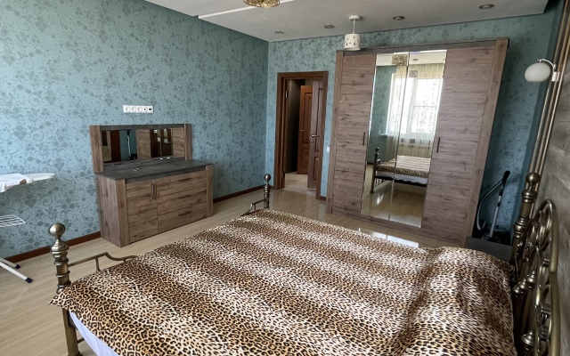 Lyuks S Panoramnym Vidom Flat