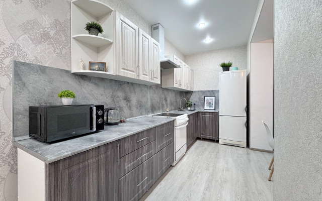 Квартира 2-к на Молодой Гвардии 102А