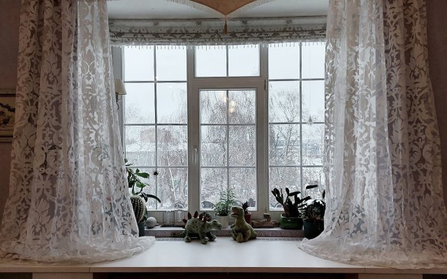 S kaminom dlya 3kh vzroslykh i 2kh detey Flat