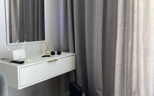 5 Min ot Morya Apartments