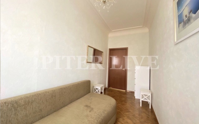 V Tsentre Ryadom S Naberezhnoy Apartments