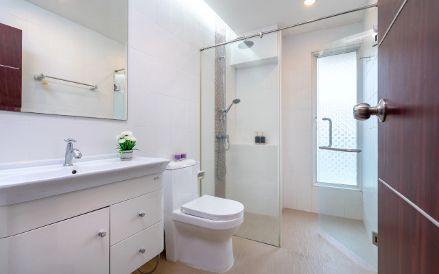 Mountain View near Beach with Terrace & Pool Villa