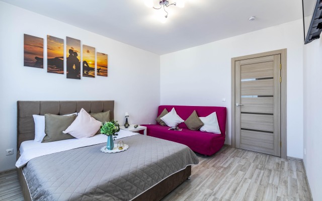 Квартира Двухкомнатная квартира ДК Урал