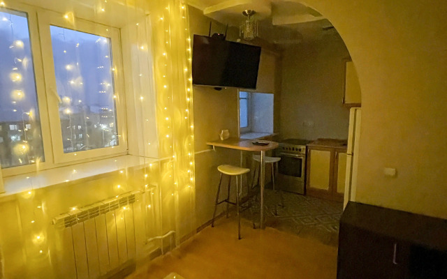 Na prospekte 50-letiya Oktyabrya 22 Flat