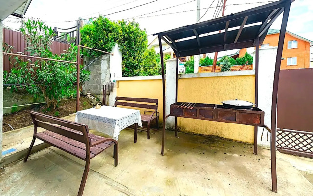Rakhat Vardane Guest house