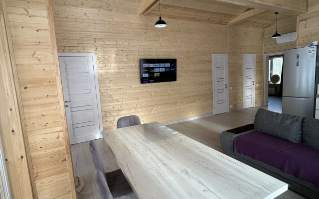 Novy Barnkhaus Private house