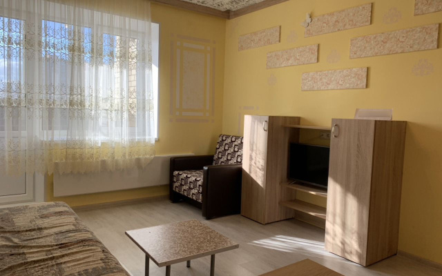 Na Ulitse Dmitriya Mikhaylova 6 Flat