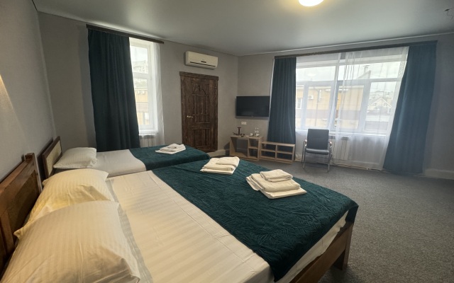Rose Caucasus Verde Guest House