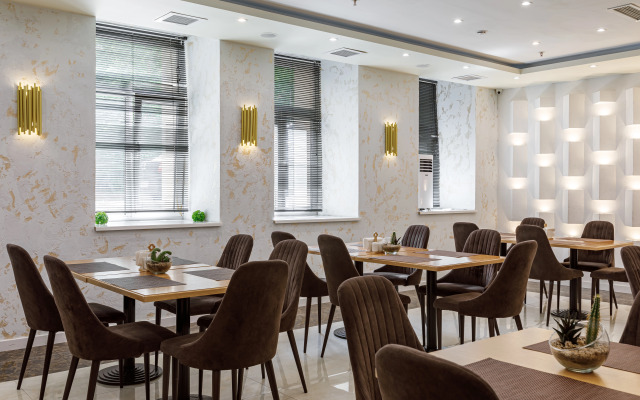 Arium Hotel