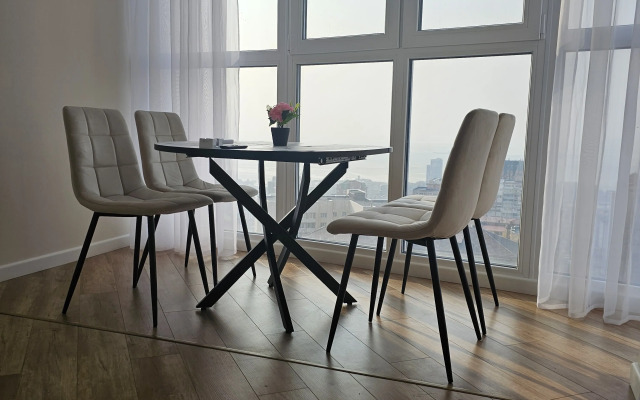 Sovremennaya 3-Komnatnaya v Tsentre Vladivostoka Flat