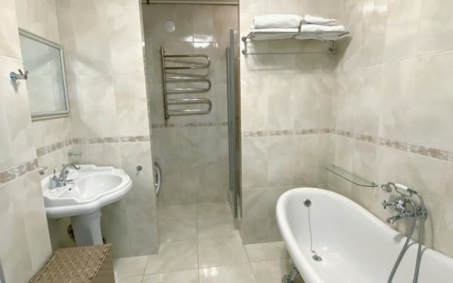 Квартира Piter Apatrments у Эрмитажа (2 спальни, парковка, кондиционер)