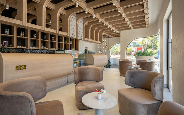 Awen Hotel Lara
