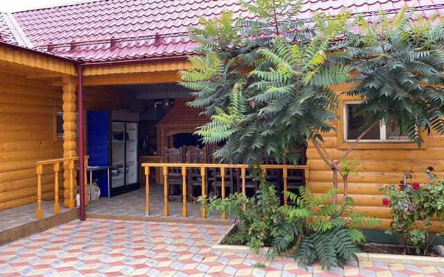 Dinastiya Guest House