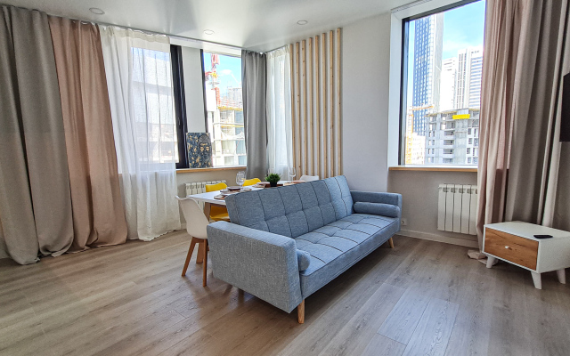 Skandinaviya three-room apartment with a gorgeous view of Moscow City Apartments