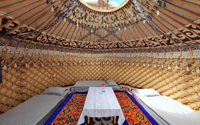 Agat Yurt Camp Glamping