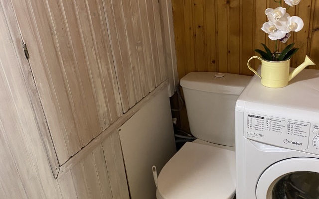 Квартира Трехкомнатная А. Невского 19