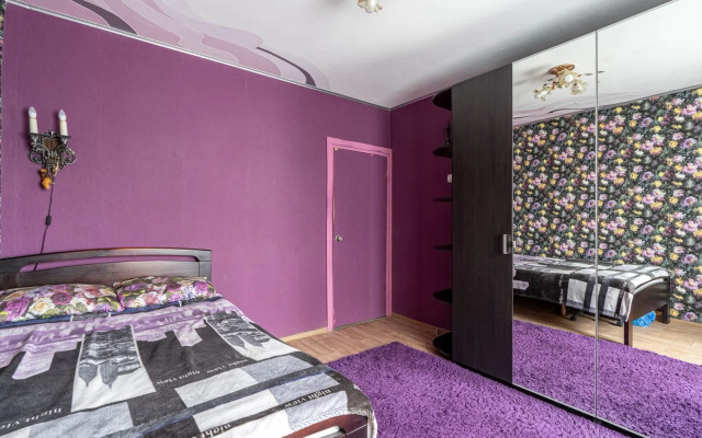 Квартира Уютная Двухкомнатная для Семьи Возле Леса и Метро