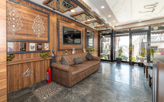 Отель La Serena Hotel & Suites