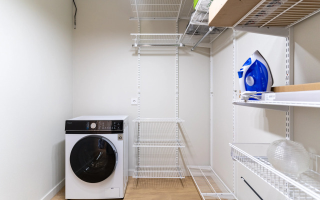 Апартаменты Евродвухкомнатные Stepanenkov на Готвальда 24/4