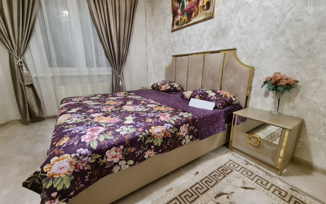 Na Ulitse Kuryzhova 13 (313) Flat
