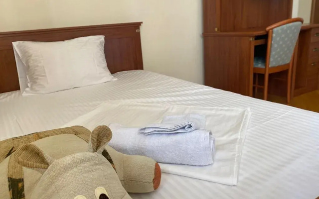 Квартира на Изумрудном Переулке 1