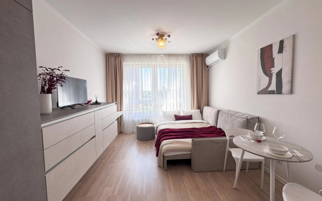 Burgundy Studio Msk Flat