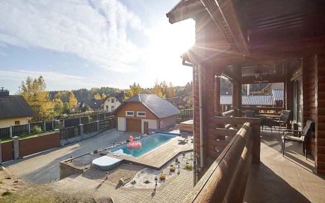 Частный дом Розовый фламинго