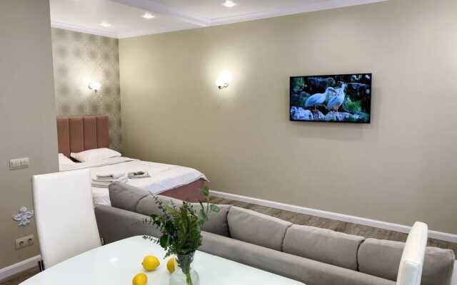 Chally Yar Apartments