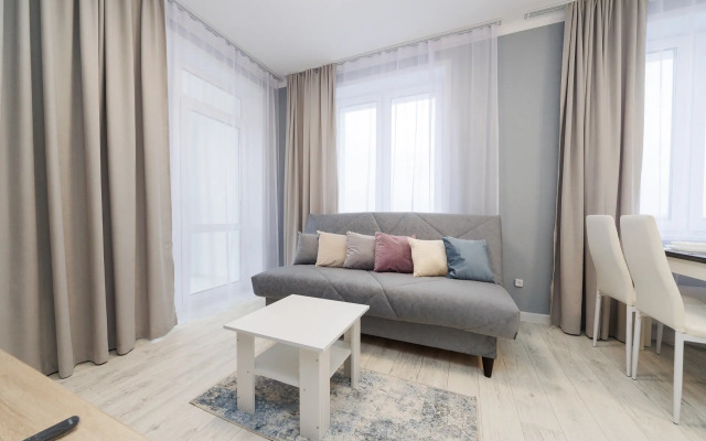 Trekhkomnatnaya U Parka Flat