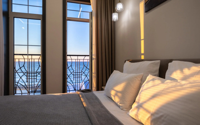 2-k s pryamim vidom na more | 1 Liniya Apartaments