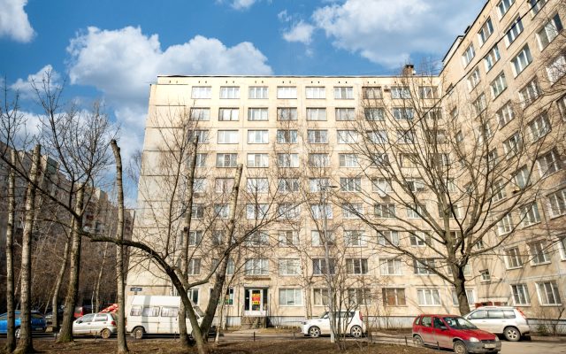 Dlya 4 gostey u metro Kupchino s konditsionerom Apartments