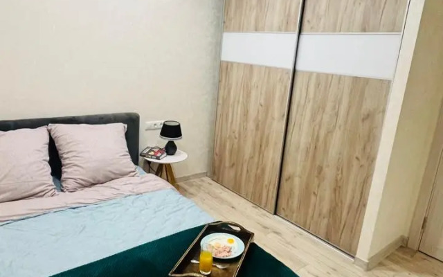 S lyubovyu Flat