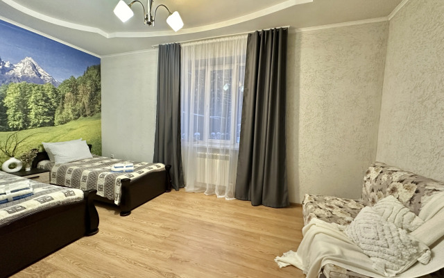 Квартира ArtHouse Dombay 2