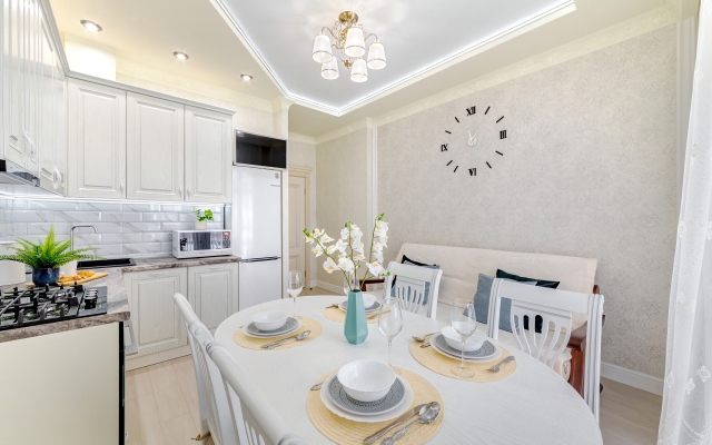 Kristal Apartments