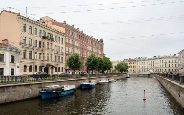 Апартаменты с балконом на набережной канала Грибоедова