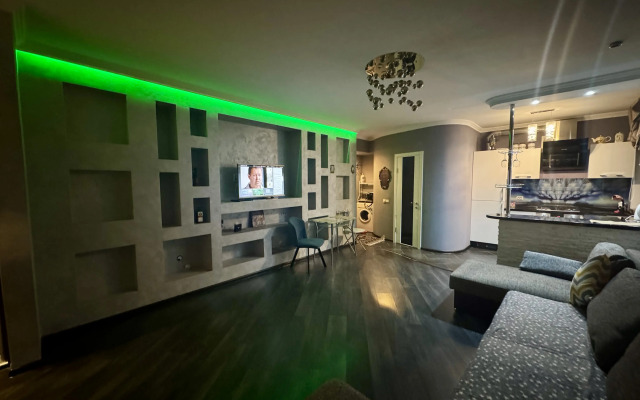 V Tsentre Goroda Flat